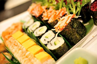 Emirates produces new Japanese menu to celebrate the launch of Narita service